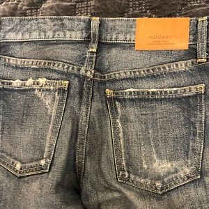 Super cute jeans I am reposhing because they were a bit tight.